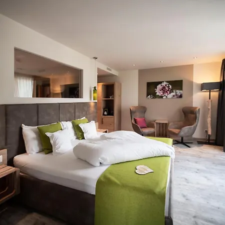 Hotell Pfeiss 4*